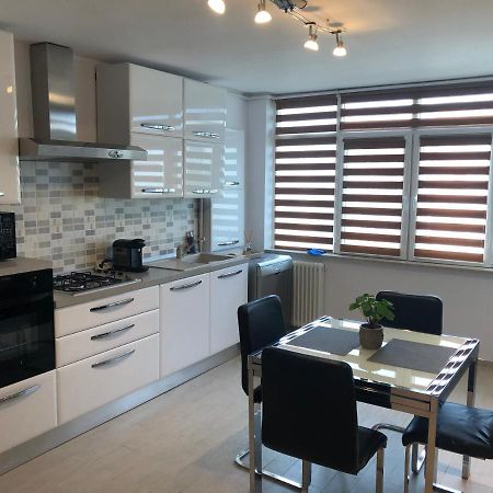 טורדה Denis Apartament מראה חיצוני תמונה